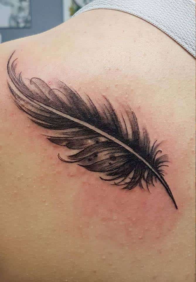 Tatouage plume